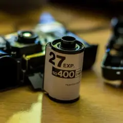 Jak wywołać zdjęcia z aparatu jednorazowego Kodak - krok po kroku