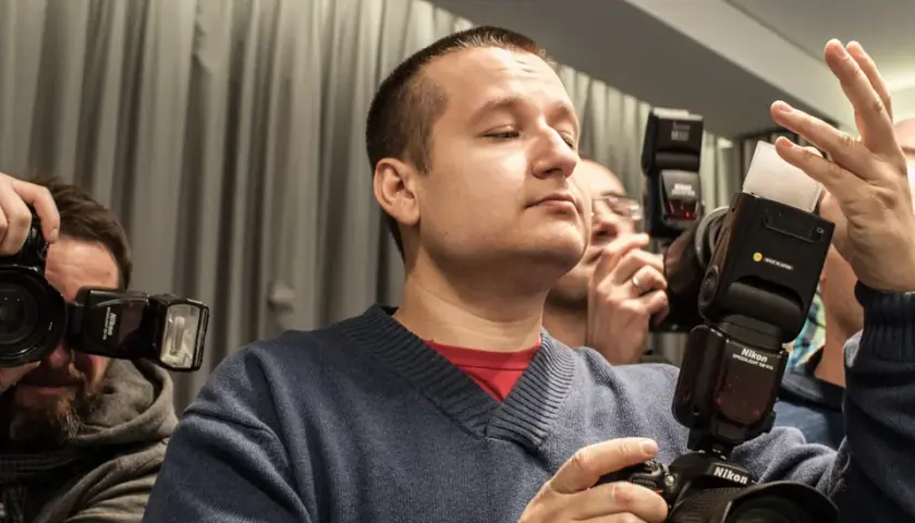 Jak wyłączyć lampę błyskową w aparacie Nikon i uniknąć niechcianego błysku